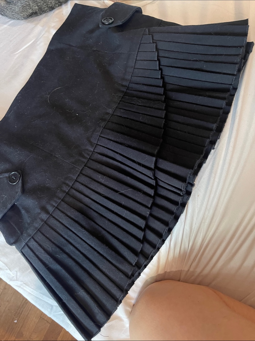 Classic Black Pleated Mini Skirt